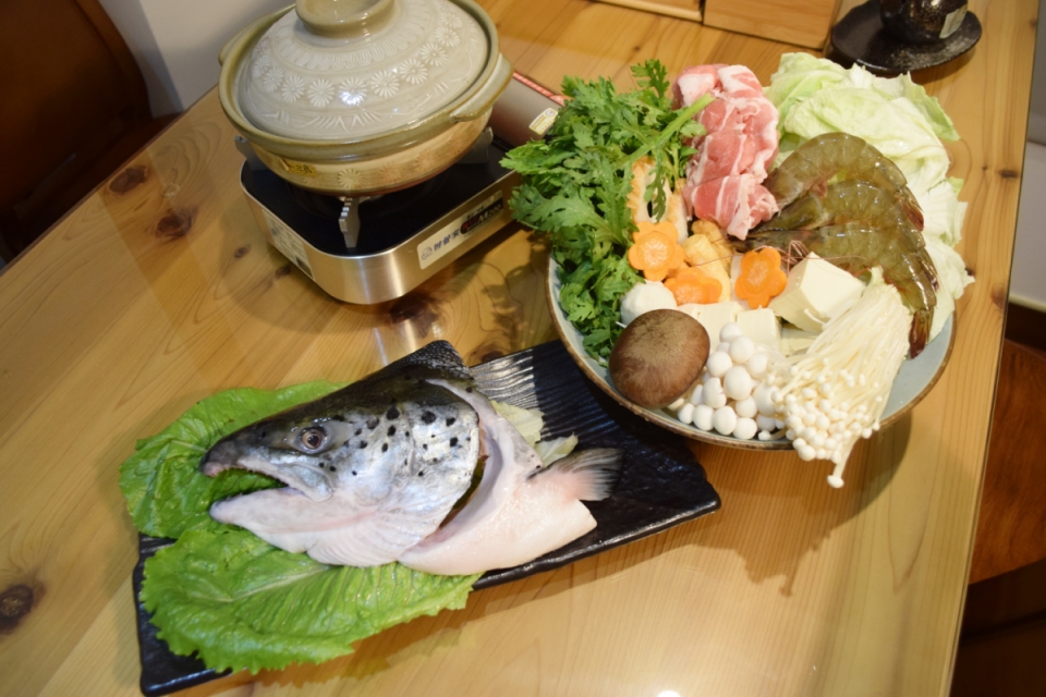 鮭魚頭火鍋